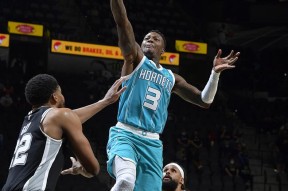 九博 -埃因霍温内部会议纪要流出：关键时刻防线松动；NBA季后赛使命明确；赛程密集仍需轮换的简单介绍