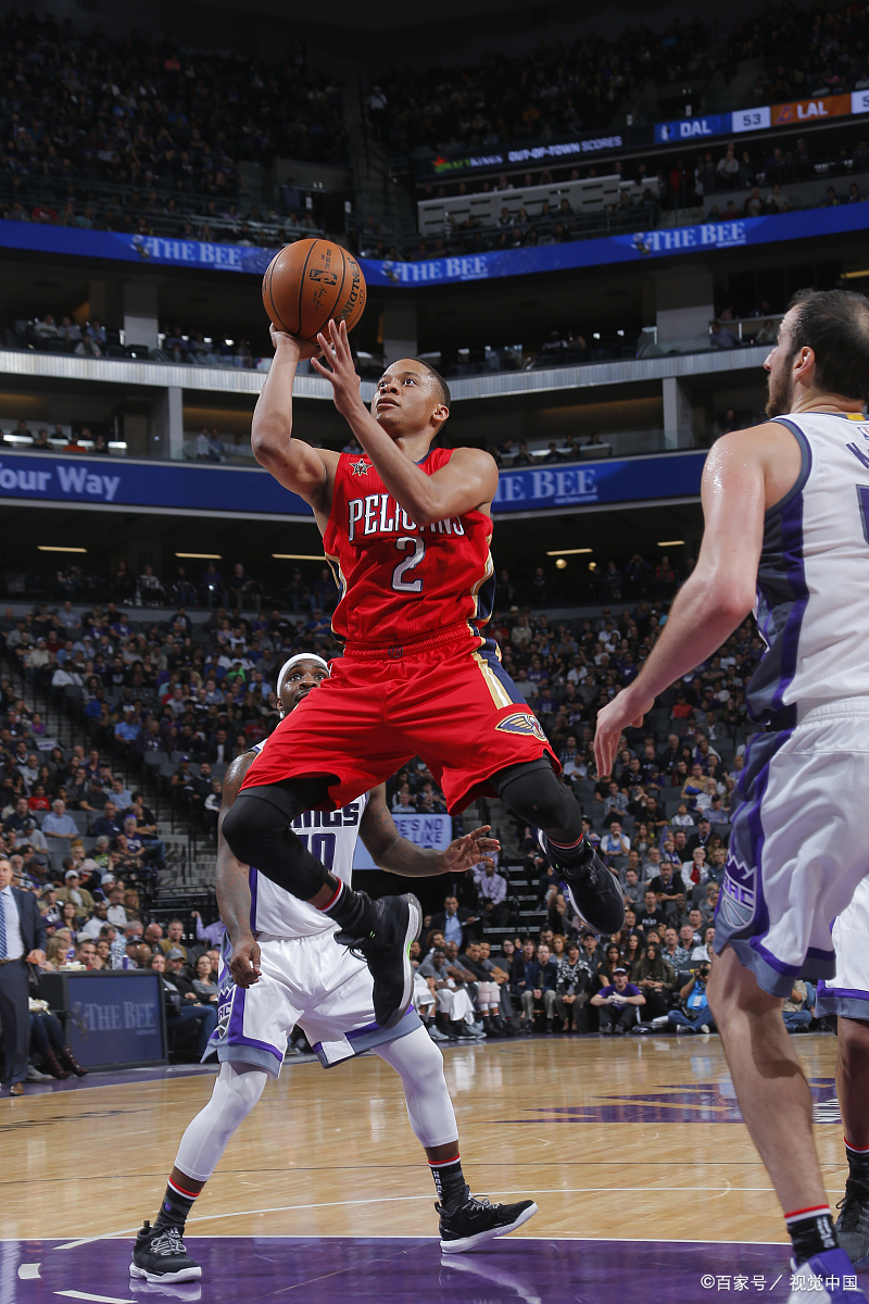 电竞预选赛上演强强对话,关中犀牛队翻盘海滨飞鹰队,战术调整见效;轮换效果显现(广州猎德龙舟上演招亲名场面) 电竞预选赛上演强强对话,关中犀牛队翻盘海滨飞鹰队,战术调整见效;轮换效果显现(广州猎德龙舟上演招亲名场面)