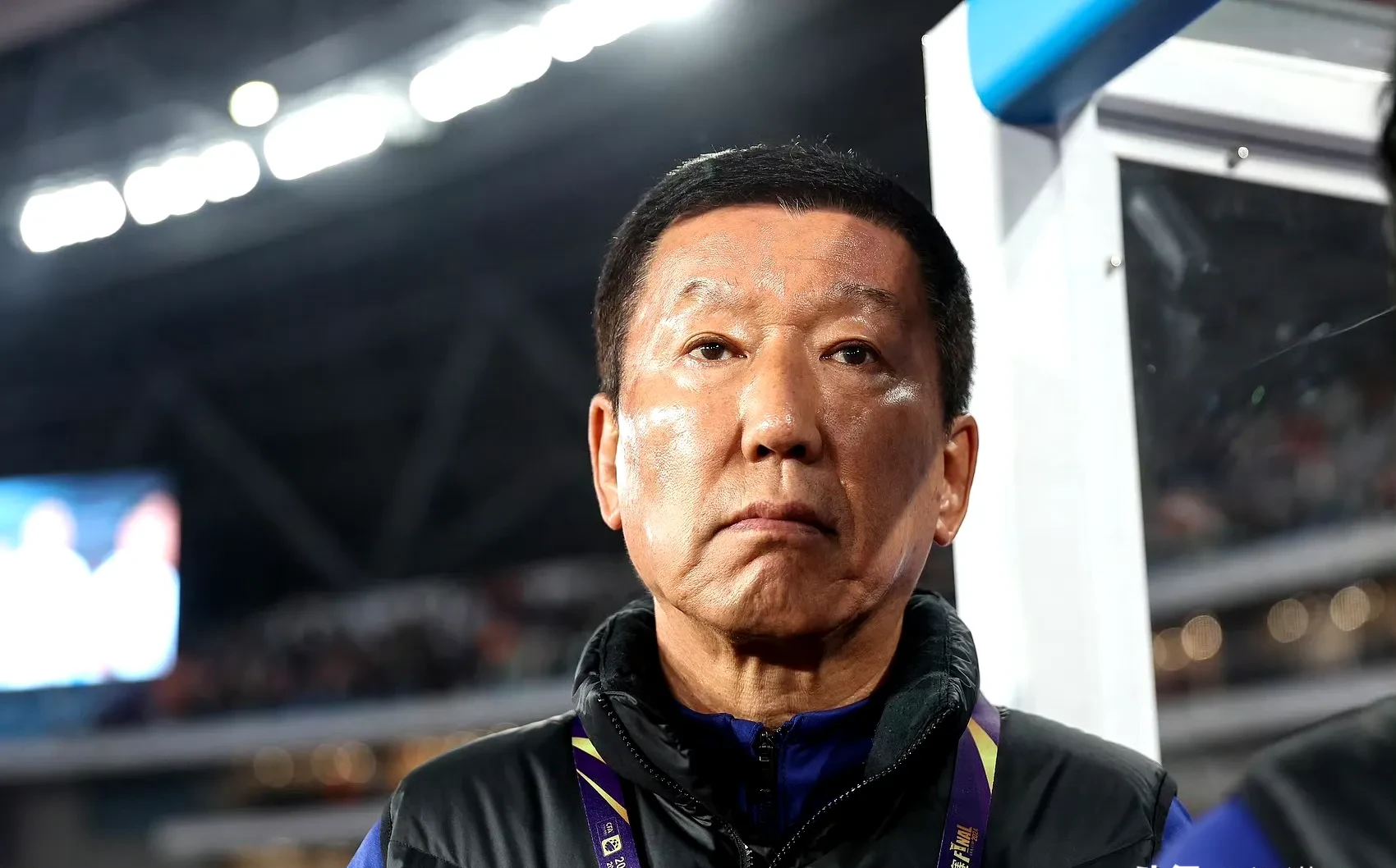 今晚山东泰山备战中超;内部沟通细节曝光;球迷炸锅;资深球员宣示担当 今晚山东泰山备战中超;内部沟通细节曝光;球迷炸锅;资深球员宣示担当