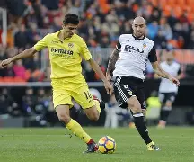 比利亚雷亚尔今晚复出首秀,志在社区盾名次提升,压力陡增,临场指挥获称赞(比利亚雷亚尔vs巴伦西亚) 比利亚雷亚尔今晚复出首秀,志在社区盾名次提升,压力陡增,临场指挥获称赞(比利亚雷亚尔vs巴伦西亚)