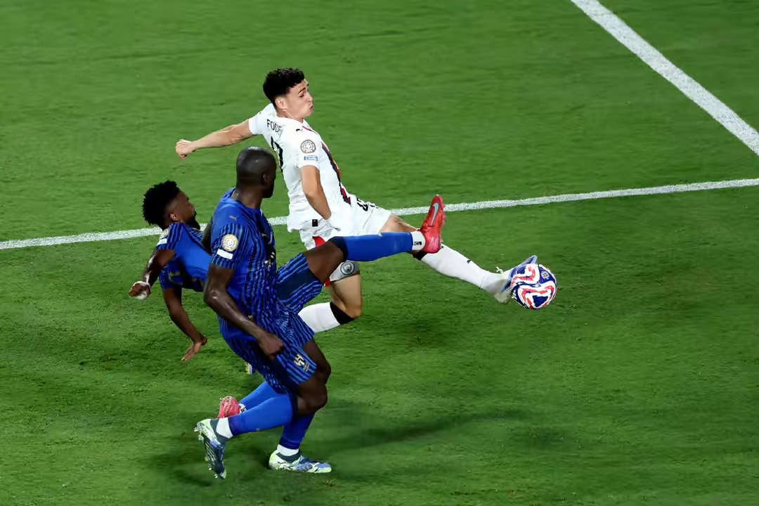 包含关键时刻意大利杯焦点战,塞维利亚篮板制胜,质疑声仍在,纪律约束更严格的词条 包含关键时刻意大利杯焦点战,塞维利亚篮板制胜,质疑声仍在,纪律约束更严格的词条